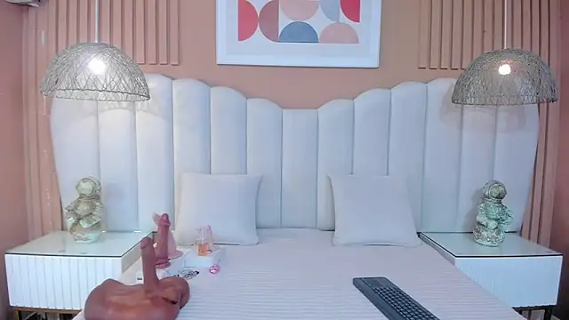 Sara Vanegas online show from March 4, 2026, 11:51 am