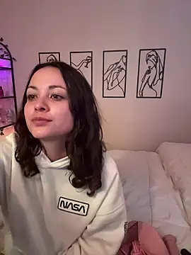 Snapshot of Megan_Rodrigo chatting on November 24, 2025, 7:47 pm Megan Rodrigo online show from November 24, 2025, 7:47 pm