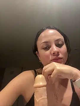 Snapshot of Megan_Rodrigo chatting on July 10, 2026, 12:32 am Megan Rodrigo online show from July 10, 2026, 12:32 am