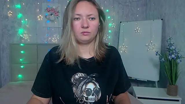 SallyVerda online show from September 10, 2025, 5:23 pm