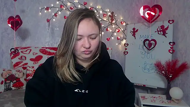 Snapshot of SallyVerda chatting on January 31, 2026, 8:40 pm SallyVerda online show from January 31, 2026, 8:40 pm