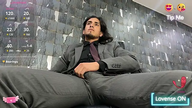 Snapshot of Tom_blunt96 chatting on March 3, 2025, 9:02 am Tom blunt96 online show from March 3, 2025, 9:02 am
