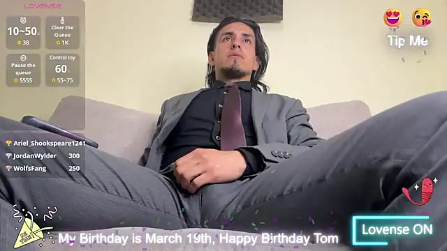 Snapshot of Tom_blunt96 chatting on March 19, 2025, 2:02 pm Tom blunt96 online show from March 19, 2025, 2:02 pm