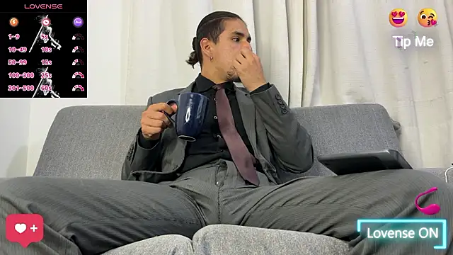 Tom blunt96 online show from February 25, 2026, 8:25 am