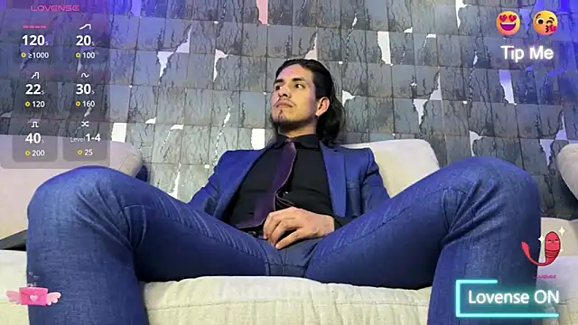 Snapshot of Tom_blunt96 chatting on February 28, 2025, 5:26 am Tom blunt96 online show from February 28, 2025, 5:26 am
