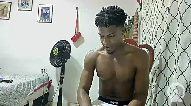 Snapshot of andrews2399 chatting on February 7, 2025, 3:23 am andrews2399 online show from February 7, 2025, 3:23 am