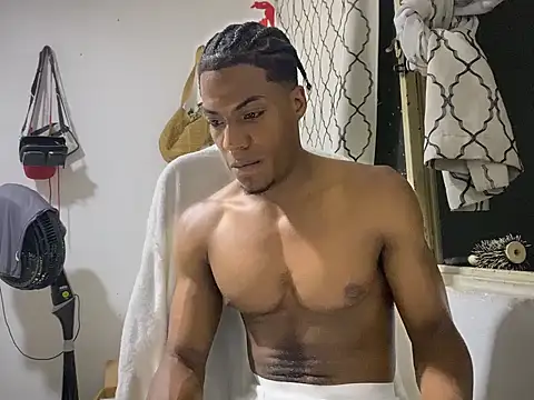 Snapshot of andrews2399 chatting on October 8, 2025, 2:24 am andrews2399 online show from October 8, 2025, 2:24 am