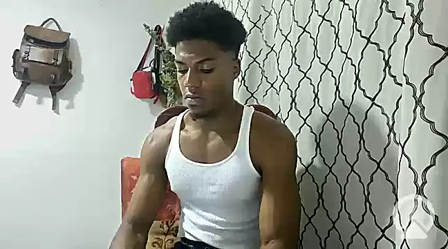 Snapshot of andrews2399 chatting on January 21, 2025, 2:00 am andrews2399 online show from January 21, 2025, 2:00 am