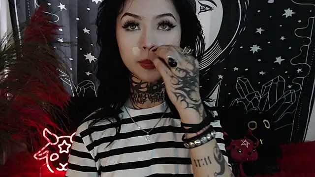 Snapshot of Isabella__dark chatting on February 13, 2025, 8:13 pm Isabella dark online show from February 13, 2025, 8:13 pm