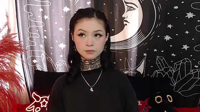Snapshot of Isabella__dark chatting on February 19, 2025, 7:37 pm Isabella dark online show from February 19, 2025, 7:37 pm