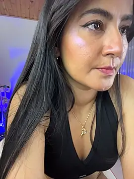 Snapshot of Violetta_kim1 chatting on January 8, 2026, 8:48 pm Violetta kim1 online show from January 8, 2026, 8:48 pm