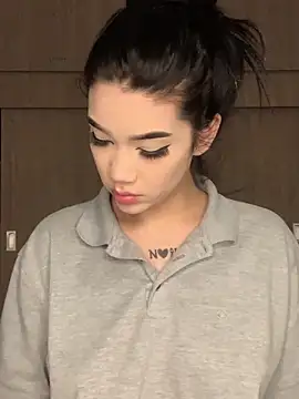 Ambar R0SSE online show from March 10, 2025, 5:00 am