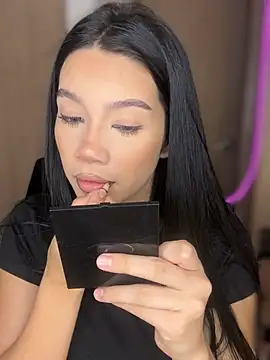 Ambar R0SSE online show from January 17, 2026, 3:21 am