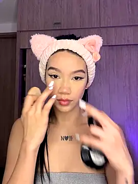 Ambar R0SSE online show from October 11, 2025, 2:23 am