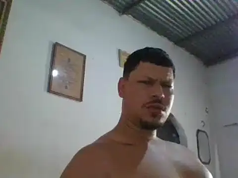 Snapshot of PIGDIRTY22 chatting on January 27, 2025, 2:13 pm PIGDIRTY22 online show from January 27, 2025, 2:13 pm