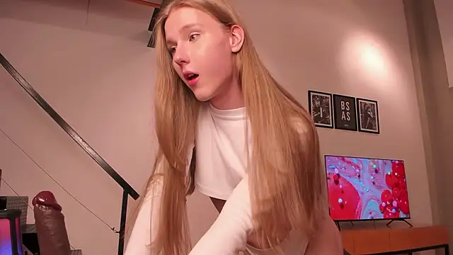 Mira Lite online show from March 27, 2026, 1:03 am