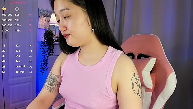 FreyaRaya online show from February 26, 2025, 9:01 am