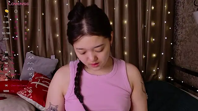 FreyaRaya online show from February 13, 2026, 3:17 am