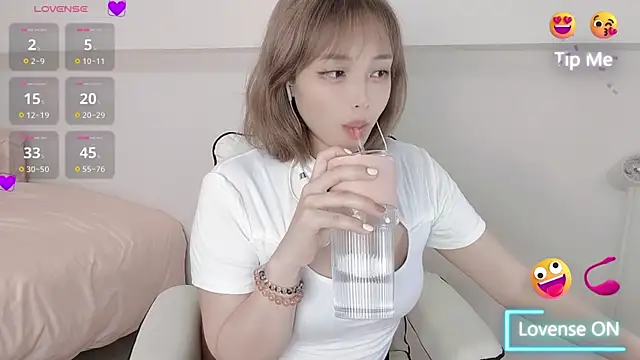 Cothy Ti online show from April 18, 2026, 8:16 am