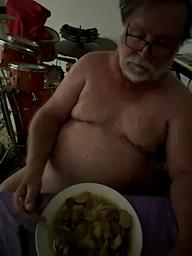 Drummajor online show from November 16, 2025, 4:17 am