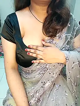 Snapshot of Dayna-36 chatting on December 21, 2025, 2:41 pm Dayna-36 online show from December 21, 2025, 2:41 pm