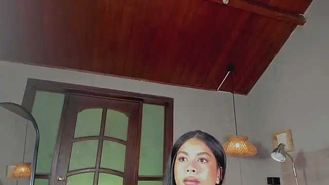 Snapshot of nayah__ chatting on December 17, 2025, 7:41 pm nayah online show from December 17, 2025, 7:41 pm