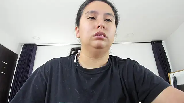 Snapshot of _Natalie18 chatting on October 25, 2025, 3:28 am Natalie18 online show from October 25, 2025, 3:28 am