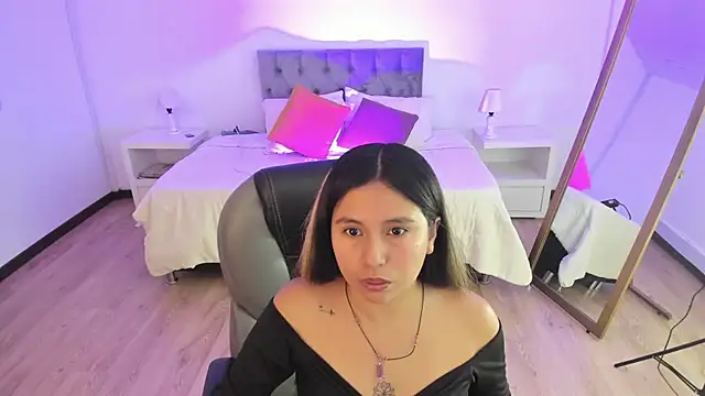 Snapshot of _Natalie18 chatting on March 16, 2025, 8:21 pm Natalie18 online show from March 16, 2025, 8:21 pm