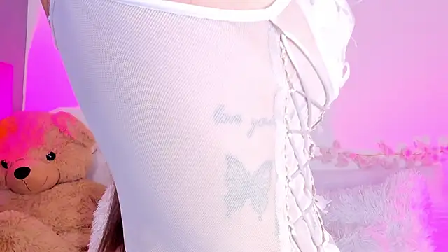 rosemonrooe online show from October 25, 2025, 3:56 pm