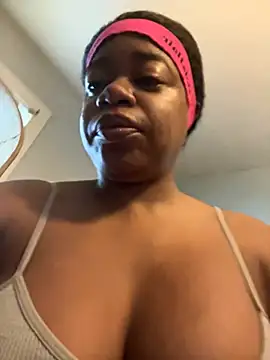 Snapshot of MommyConfident chatting on July 13, 2026, 1:54 pm MommyConfident online show from July 13, 2026, 1:54 pm