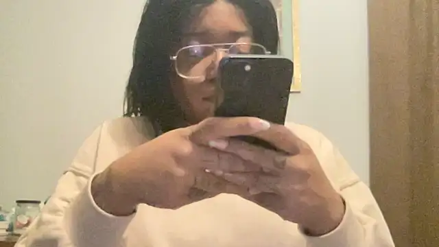 MommyConfident online show from January 15, 2026, 12:47 am