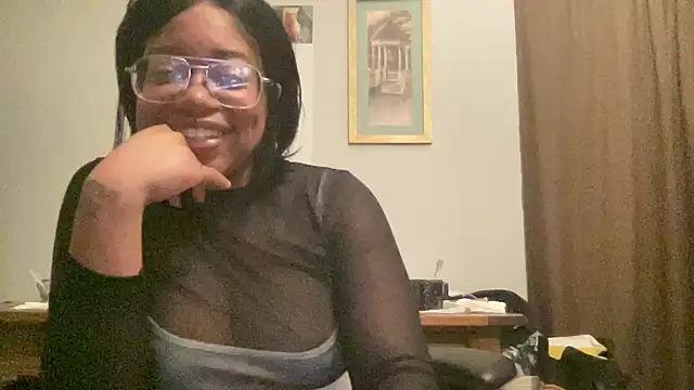 Snapshot of MommyConfident chatting on June 11, 2026, 6:54 am MommyConfident online show from June 11, 2026, 6:54 am