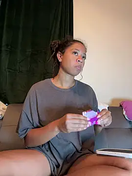 Snapshot of VanessaBling chatting on March 22, 2025, 12:39 am VanessaBling online show from March 22, 2025, 12:39 am