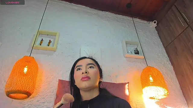 Snapshot of emiily_s chatting on September 10, 2025, 12:04 pm emiily s online show from September 10, 2025, 12:04 pm