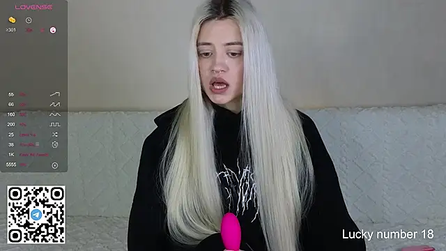 Snapshot of mybunnywendy chatting on December 19, 2025, 1:35 pm mybunnywendy online show from December 19, 2025, 1:35 pm