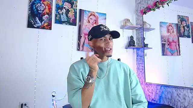 Snapshot of Liam_lee chatting on September 22, 2025, 1:39 pm Liam lee online show from September 22, 2025, 1:39 pm