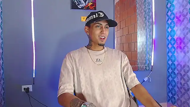 Liam lee online show from April 15, 2026, 9:37 pm