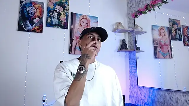 Snapshot of Liam_lee chatting on September 18, 2025, 1:58 pm Liam lee online show from September 18, 2025, 1:58 pm