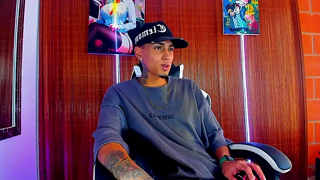 Snapshot of Liam_lee chatting on February 8, 2026, 6:16 pm Liam lee online show from February 8, 2026, 6:16 pm