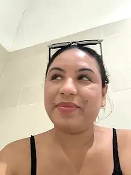 Snapshot of Francesca_ferrari chatting on March 15, 2025, 8:10 pm Francesca ferrari online show from March 15, 2025, 8:10 pm