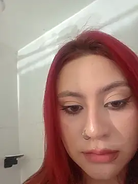 Snapshot of Scarlet_garnet chatting on June 12, 2026, 3:37 am Scarlet garnet online show from June 12, 2026, 3:37 am
