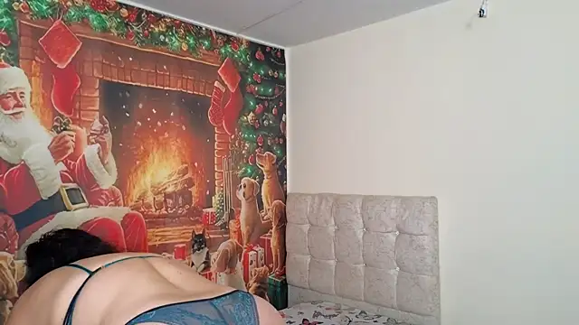 Snapshot of gisellcarter chatting on December 18, 2025, 2:43 pm gisellcarter online show from December 18, 2025, 2:43 pm