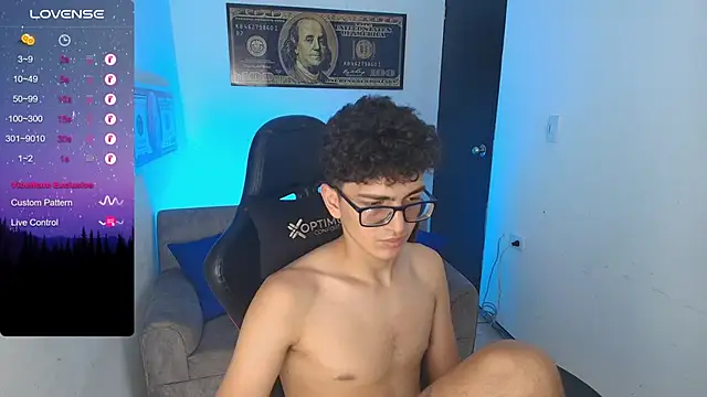 Snapshot of TylerWhite_ chatting on February 27, 2025, 9:18 am TylerWhite online show from February 27, 2025, 9:18 am