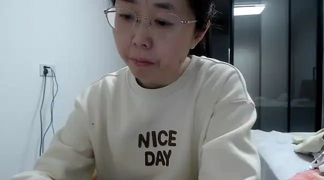 Snapshot of sonyx chatting on February 26, 2025, 5:31 pm sonyx online show from February 26, 2025, 5:31 pm