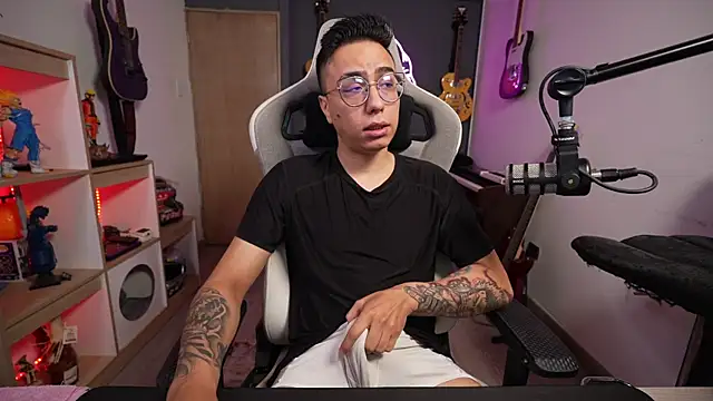 Snapshot of granxarma960 chatting on December 23, 2025, 4:12 am granxarma960 online show from December 23, 2025, 4:12 am