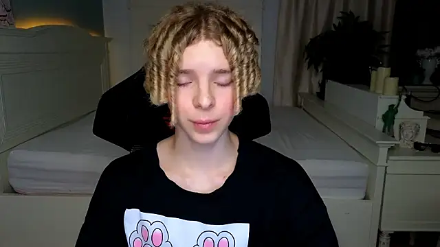 Kudi Minnt online show from March 1, 2026, 8:20 pm