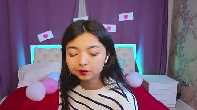 Shy Kira online show from February 10, 2025, 3:53 pm