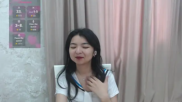 Snapshot of Shy_Kira chatting on July 14, 2026, 9:03 am Shy Kira online show from July 14, 2026, 9:03 am