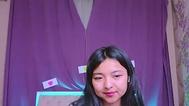 Shy Kira online show from February 12, 2025, 6:40 pm