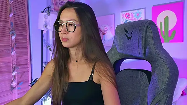 LanaBaker online show from September 29, 2025, 3:02 am